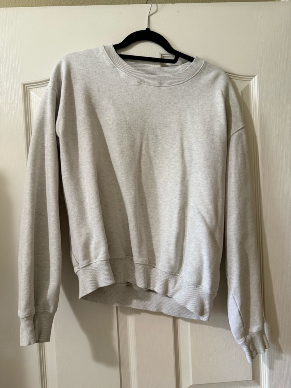 Aritzia Cozy Fleece Crewneck Sweatshirt in Light Gray
